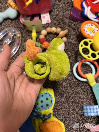 Игрушки детские развивающие в идеальном состоянии