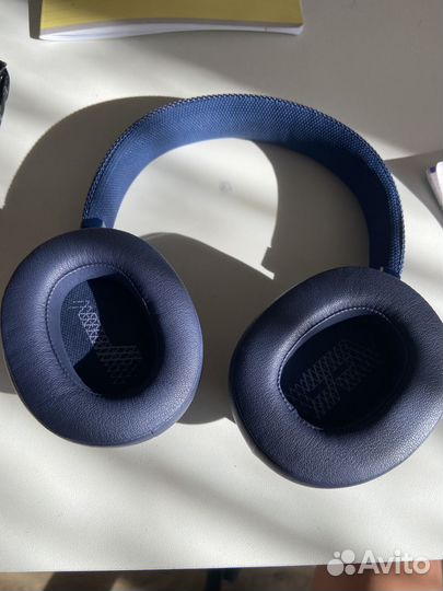 Беспроводные наушники jbl