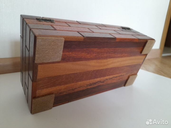 Шкатулка из ценных пород дерева