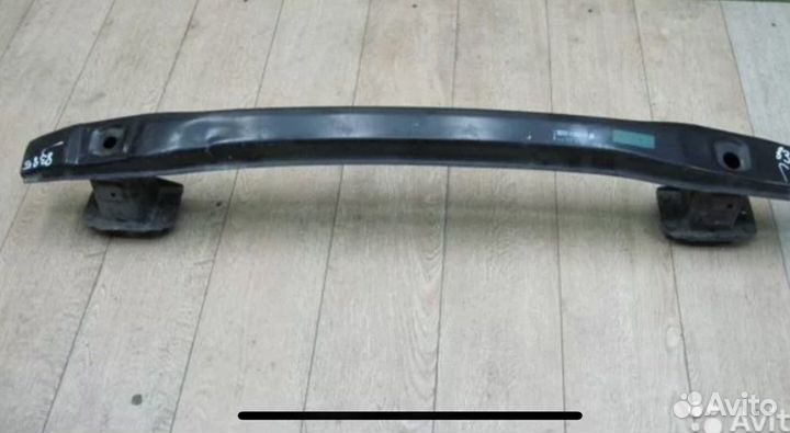 Усилитель зад бампера W204 мерседес