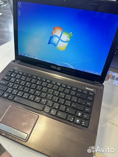 Ноутбук asus