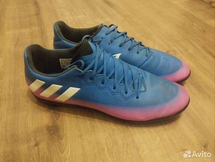 Бутсы, Футзалки adidas