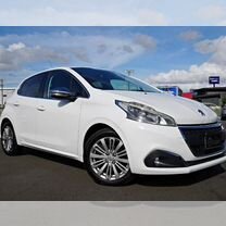 Peugeot 208 1.2 AT, 2016, 48 000 км, с пробегом, цена 870 000 руб.