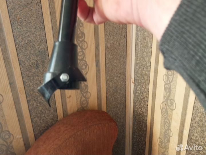 Трость для ходьбы с шипом