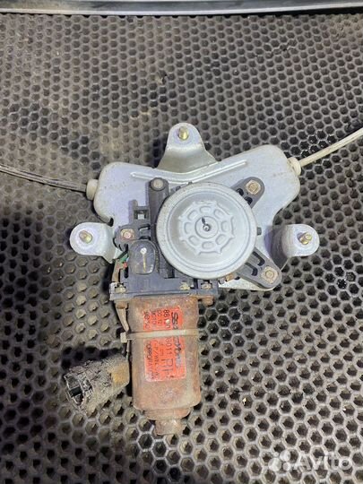 Стеклоподьемник передний правый Рекстон 1 Rexton