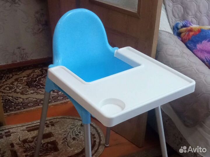 Детский стульчик для кормления