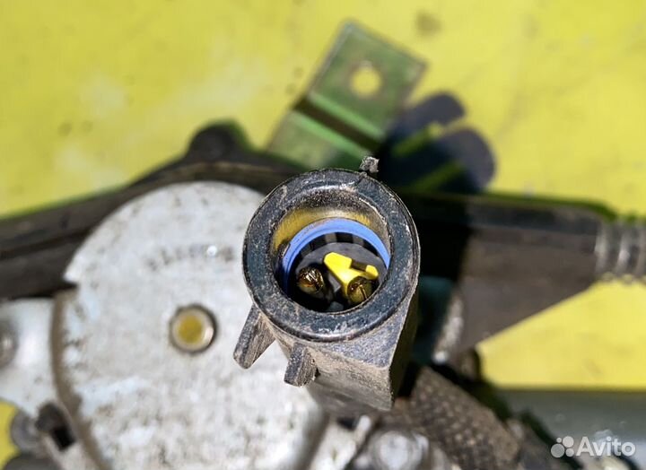 Стеклоподъемник задний правый Ford Explorer 1