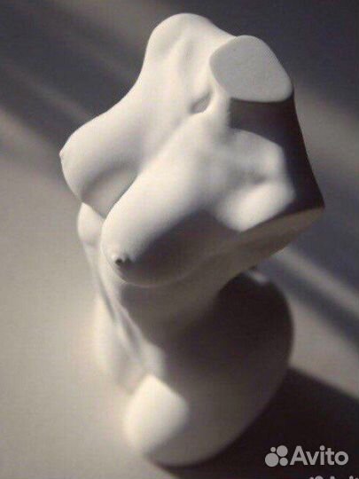 Статуэтки для интерьера Женский силуэт в стиле Ню