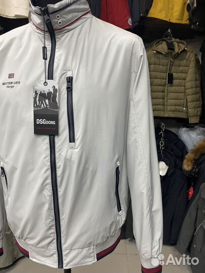 Ветровка Carbona