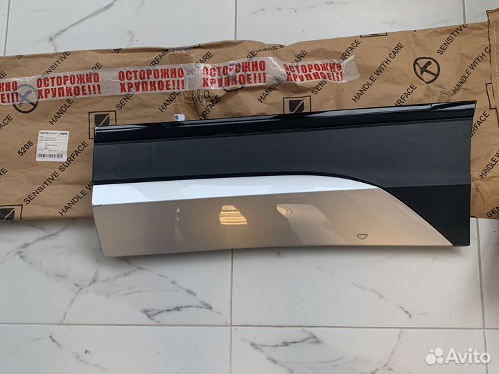 Накладка на дверь Tiguan 2020