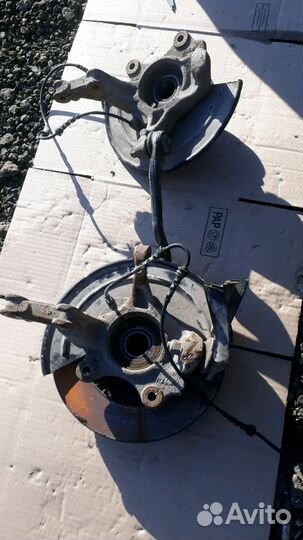 Кулак поворотный рено дастер L.R