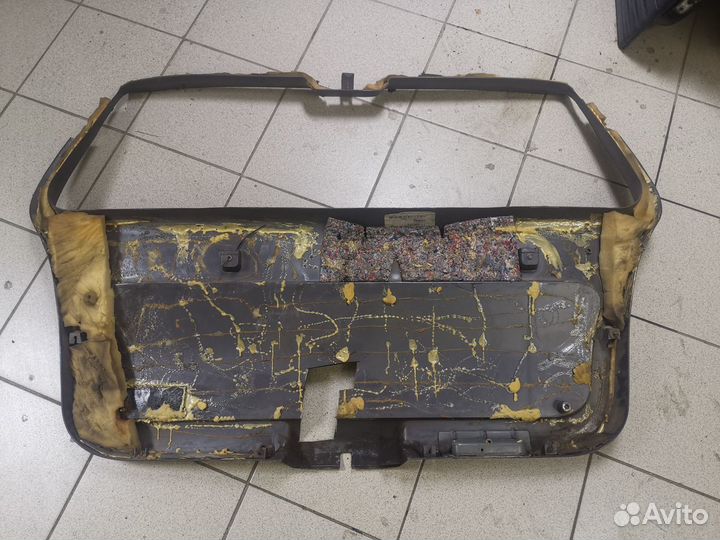 Накладка двери багажника Jeep Grand Cherokee ZJ