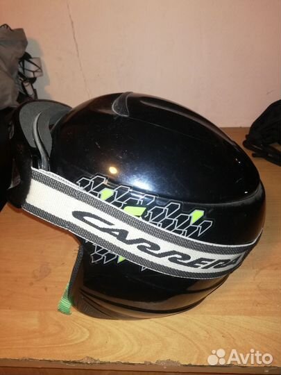 Шлем горнолыжный