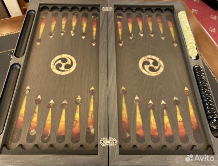 Нарды из янтаря Тигр