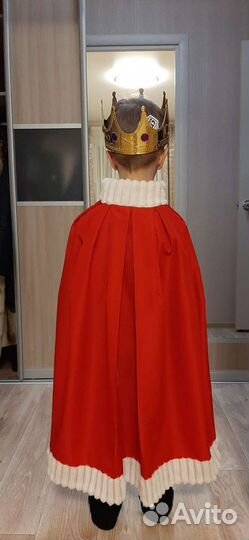 Костюм Короля (мантия, корона, жабо)