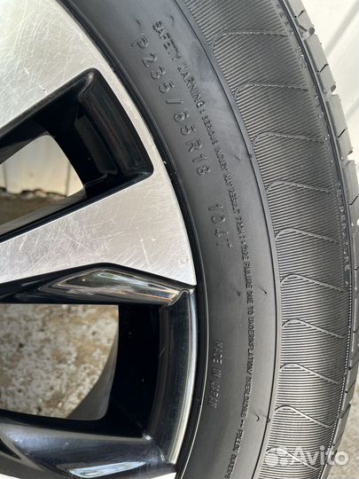Автомобильное колесо