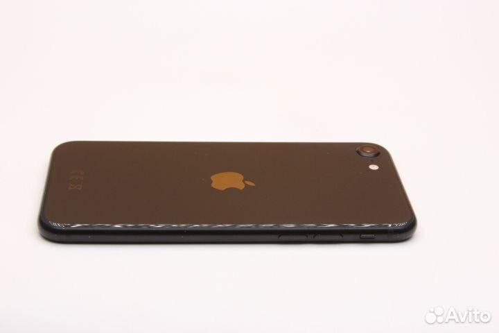 iPhone SE (2020), 64 ГБ