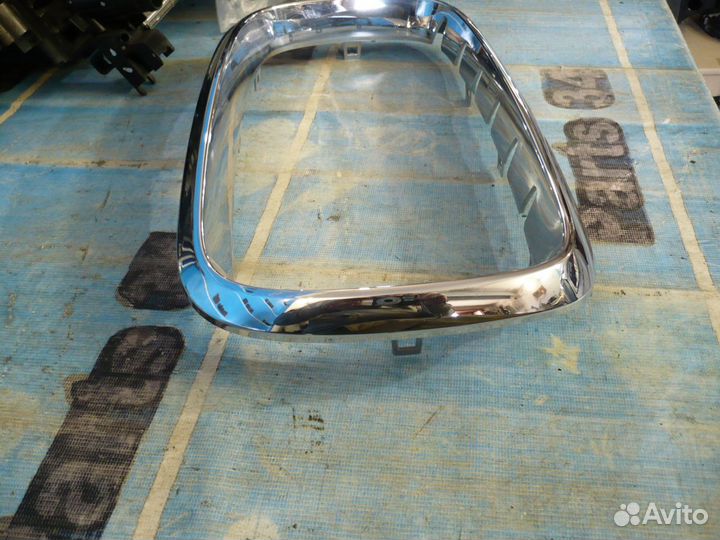 BMW X5 F15 Решётка радиатора правая б/у.оригинал