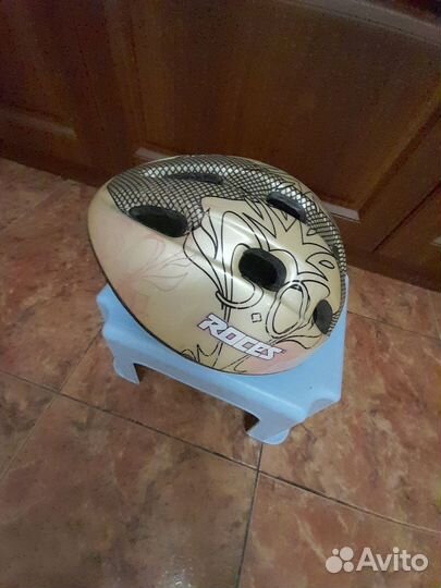 Защитный шлем размер S