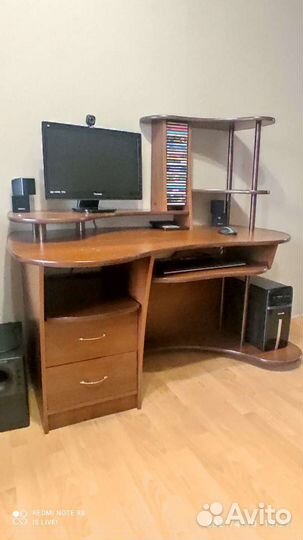 Компьютерный стол