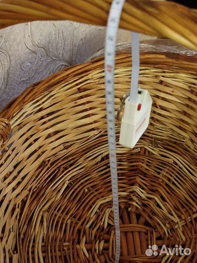 Корзина плетёная