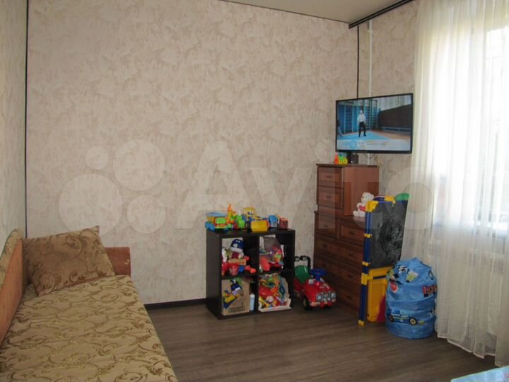 3-к. квартира, 60 м², 1/3 эт.