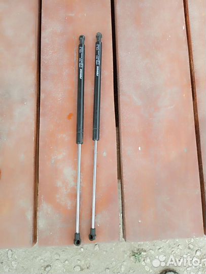 Стойки багажника