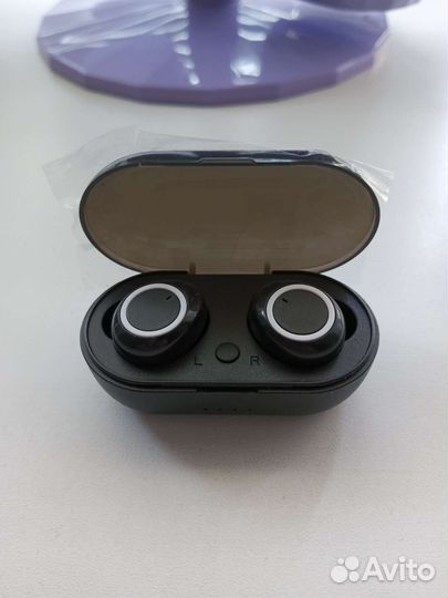 Беспроводные наушники новые