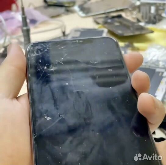 Выездной ремонт iPhone