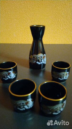 Набор 4 рюмок и графин под саке водку