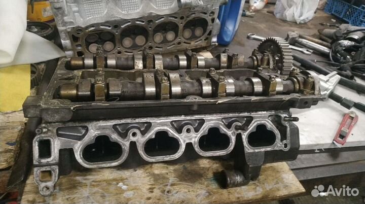 Головка блока цилиндров Opel Vectra B 1.8 X18XE1