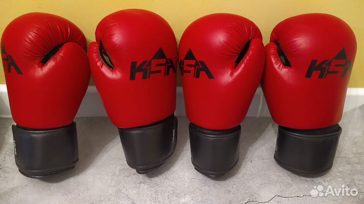Новые перчатки для бокса. 10 oz