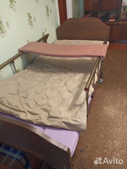Медицинская кровать для лежачих больных