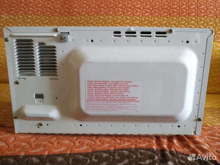 Микроволновая печь sharp. R-204