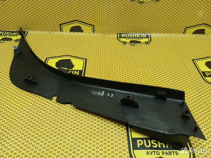 Обшивка стойки задней нижняя левая Renault Logan