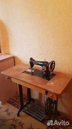 Швейная машинка пмз им. Калинина