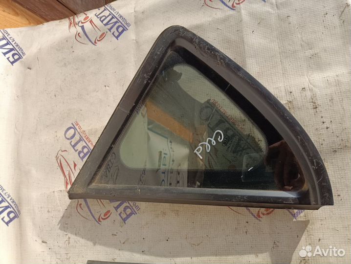 Стекло форточка Kia Ceed