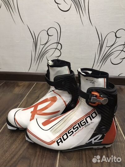 Лыжные ботинки коньковые rossignol