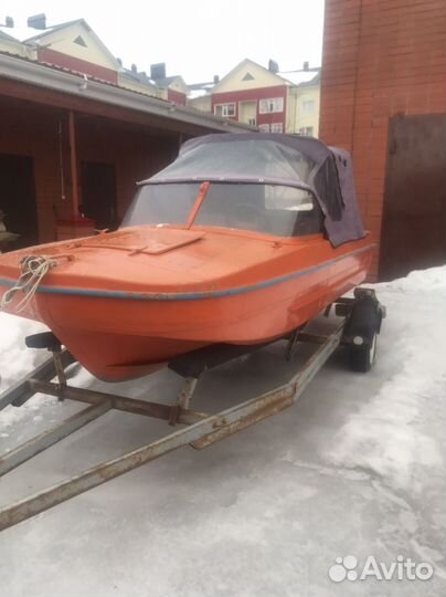 Моторная лодка