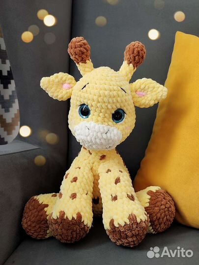 Жираф вязаный /игрушка с метрикой