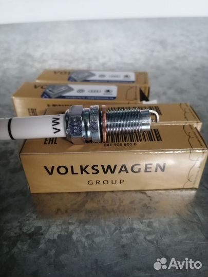 Свеча зажигания 04E905601B