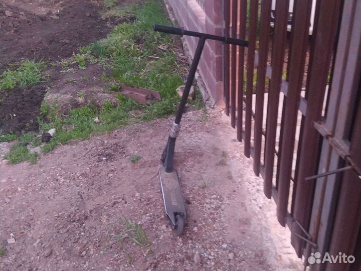 Трюковой самокат