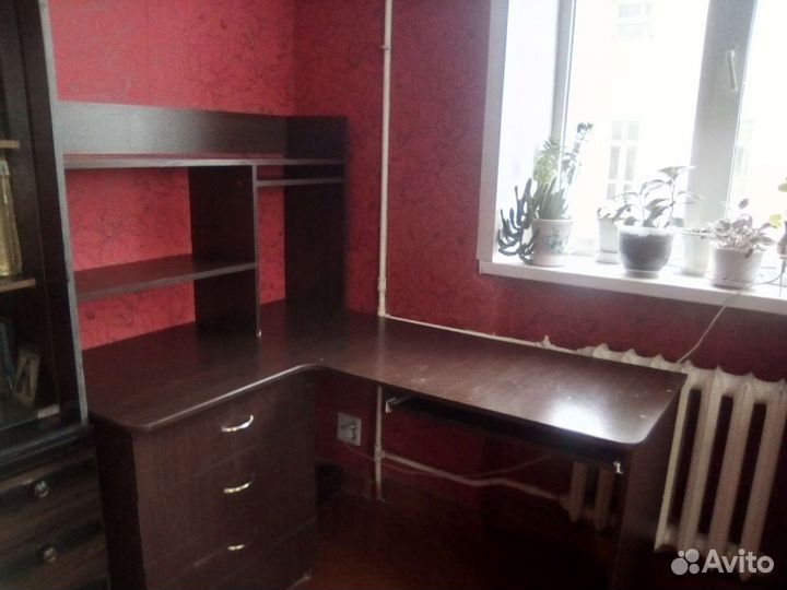 Стол письменный угловой