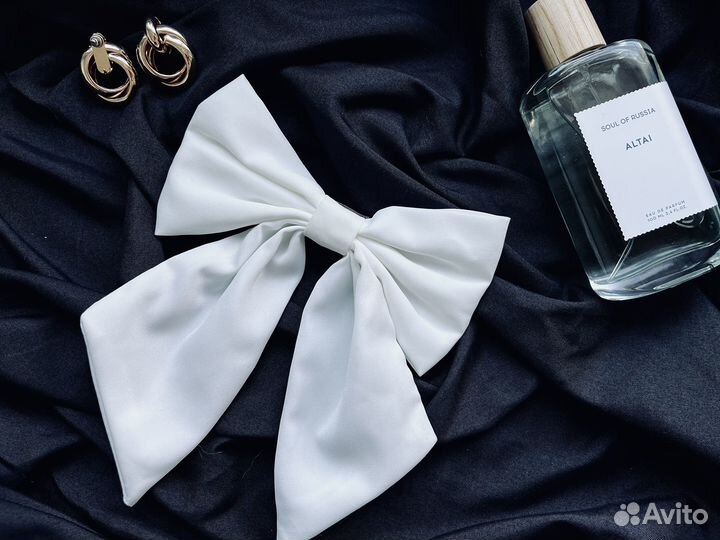 Новый Бант белый заколка