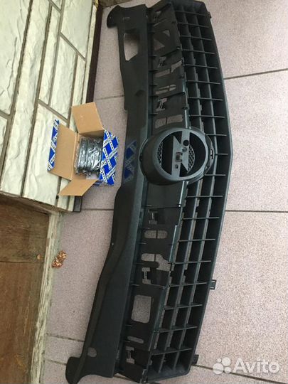 Решетка радиатора Opel astra