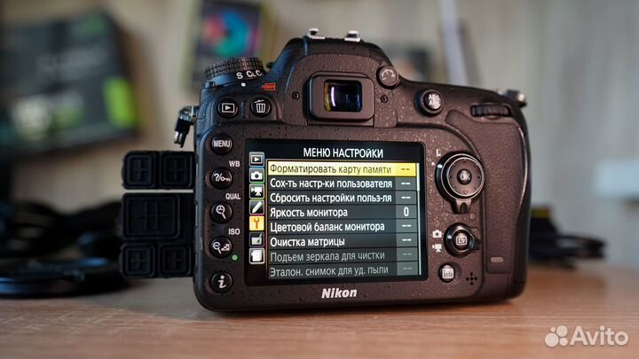 Продам Nikon D7200 + Nikkor 14-180mm