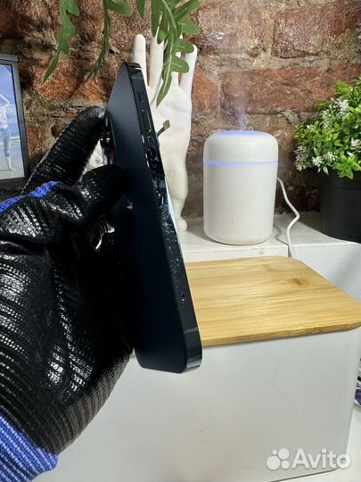 Оригинальные запчасти на iPhone 12 Pro