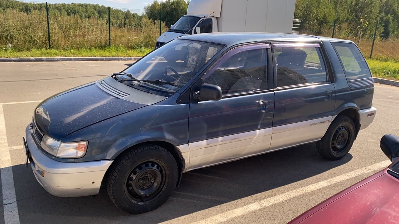 Mitsubishi Chariot: фото владельца