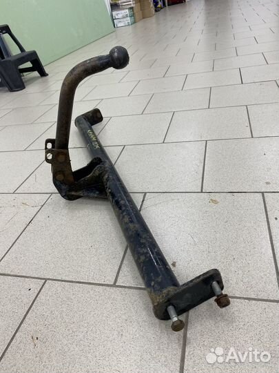 Фаркоп nissan qashqai 2015