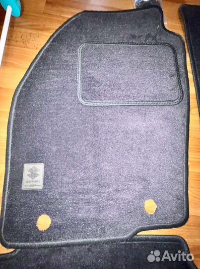 Текстильные коврики в салон Suzuki baleno